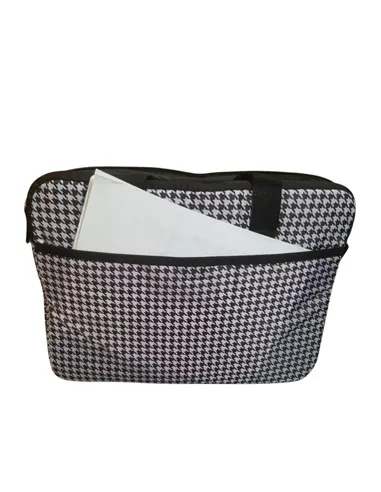 A Tres Click | Funda Para Portatil 14" Con Bolsillo Externo $&nbsp;16.640 $&nbsp;13.983 Generic Accesorios 