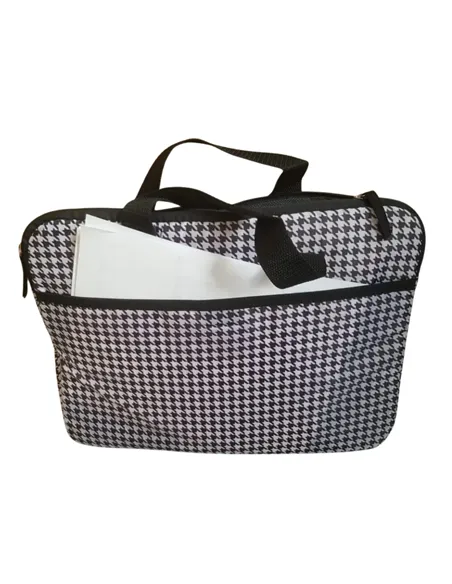 A Tres Click | Funda Para Portatil 14" Con Bolsillo Externo $ 16.640 $ 13.983 Generic Accesorios 