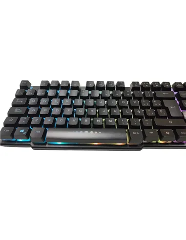 A Tres Click | Teclado Gamemax K207-español $&nbsp;69.900 $&nbsp;46.404 Gamemax Teclados y Mouse 