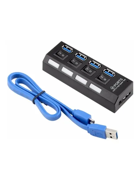 A Tres Click | Hub USB 3.0 Con Interruptor Independiente $ 51.600 $ 21.681 Generic Convertidores de Interfaces 
