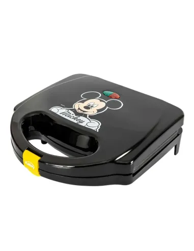 A Tres Click | Sanduchera KALLEY Mickey Mouse de Disney K-DSM101N Color Negro $ 89.900 $ 75.546 Kalley Cocina 7705946992466