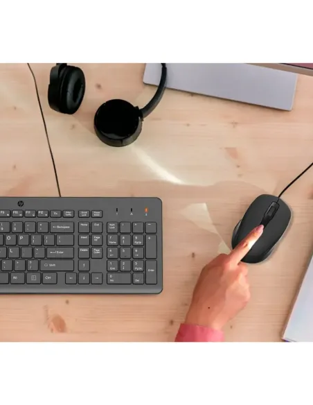A Tres Click | Combo teclado y mouse Alambrico HP 150 Negro $&nbsp;99.000 $&nbsp;66.555 Hewlett Packard Teclados y Mouse 